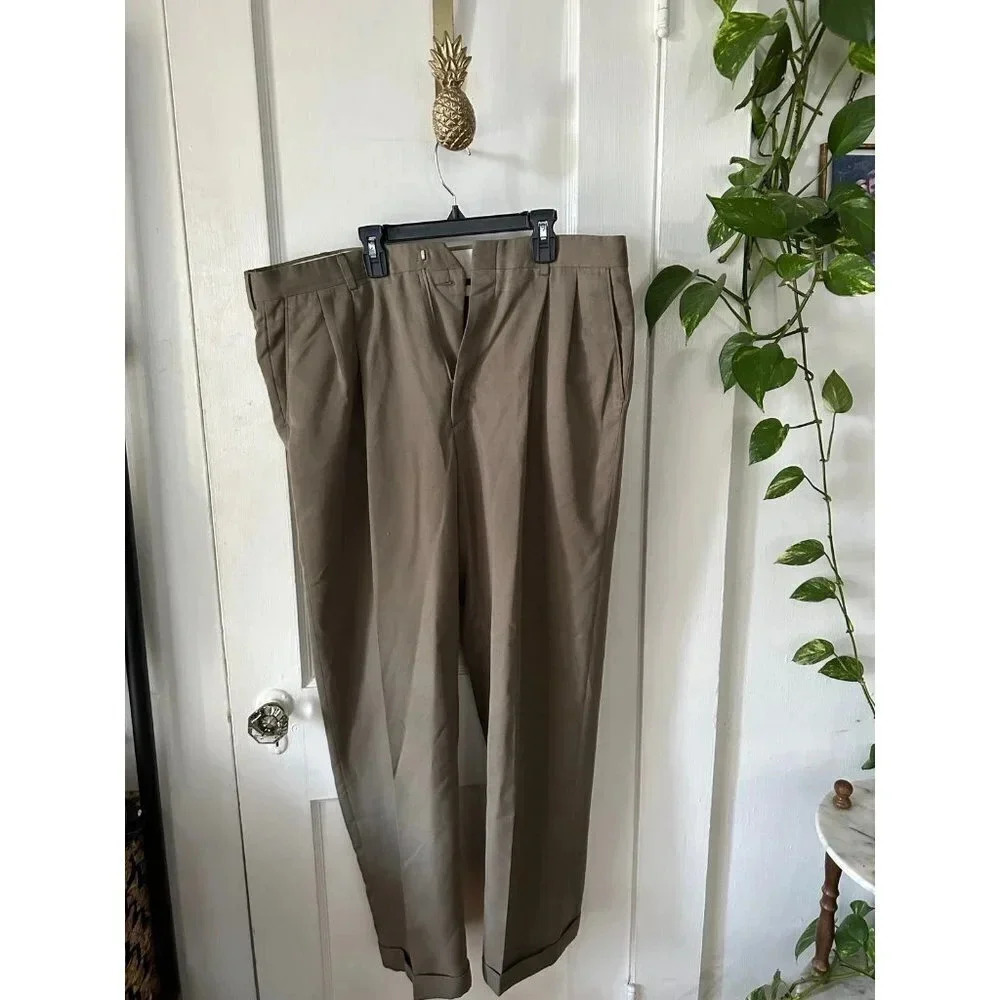 Haggar Collection Men’s size 36 x 31 khaki pants